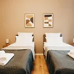 Atlas 3 Oberhausen, 3 Zimmer, Naehe Bahnhof, Westfield Centro * Oberhausen (North Rhine-Westphalia)