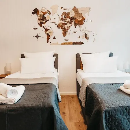 Atlas 3 Oberhausen, 3 Zimmer, Naehe Bahnhof, Westfield Centro Oberhausen (North Rhine-Westphalia)